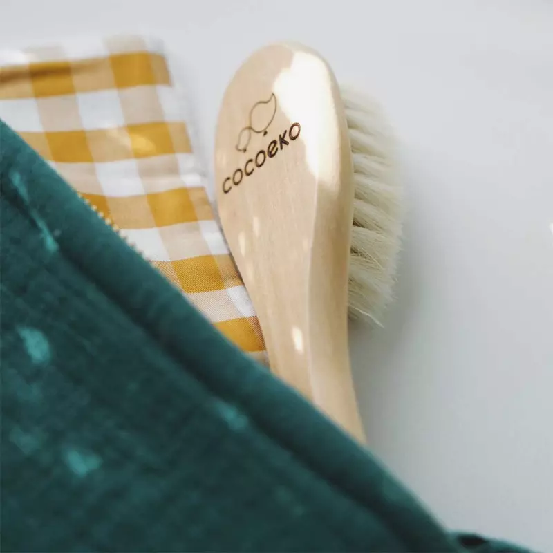 Brosse April Eleven x Cocoeko