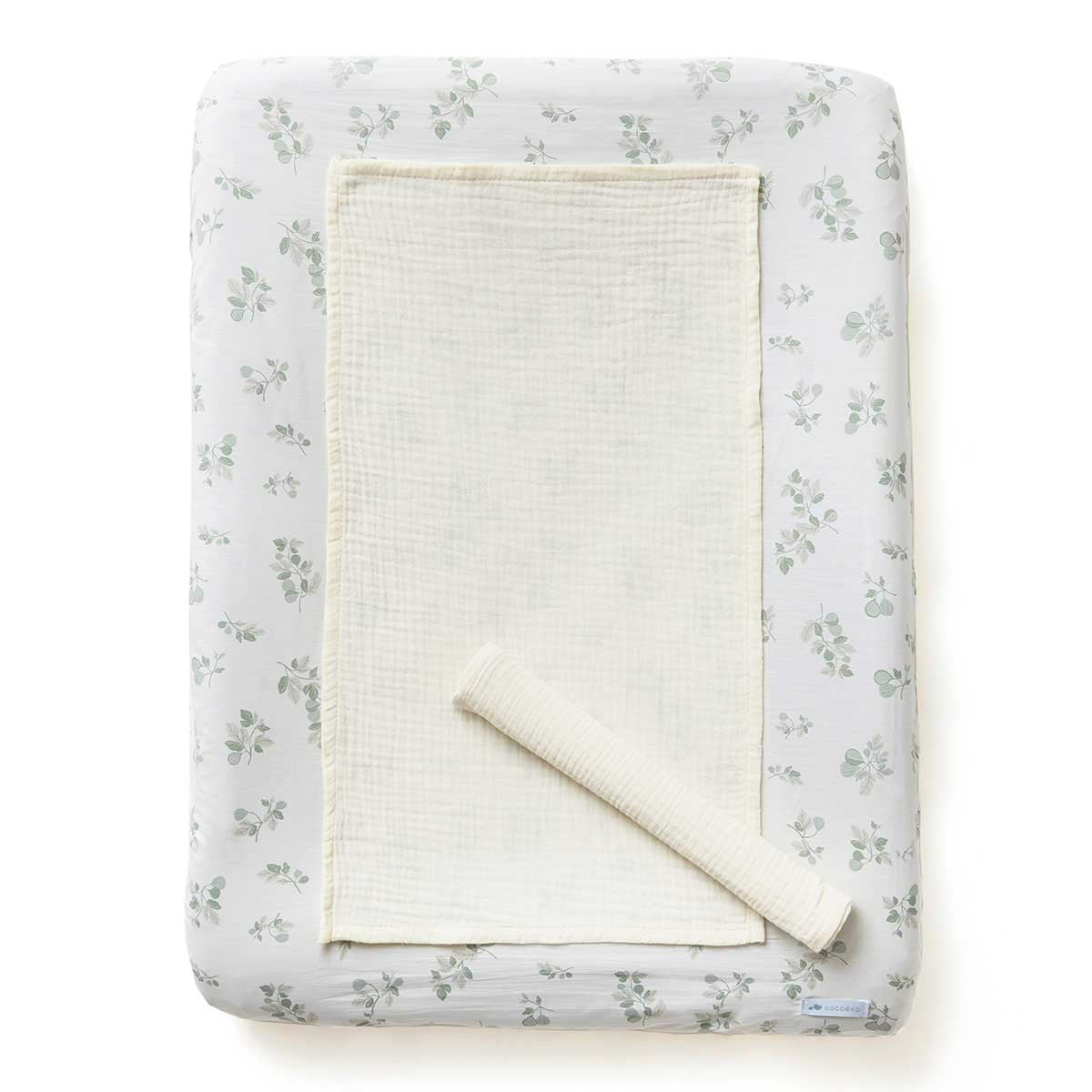 FIGUIER changing mat cover + 2 ECRU diapers