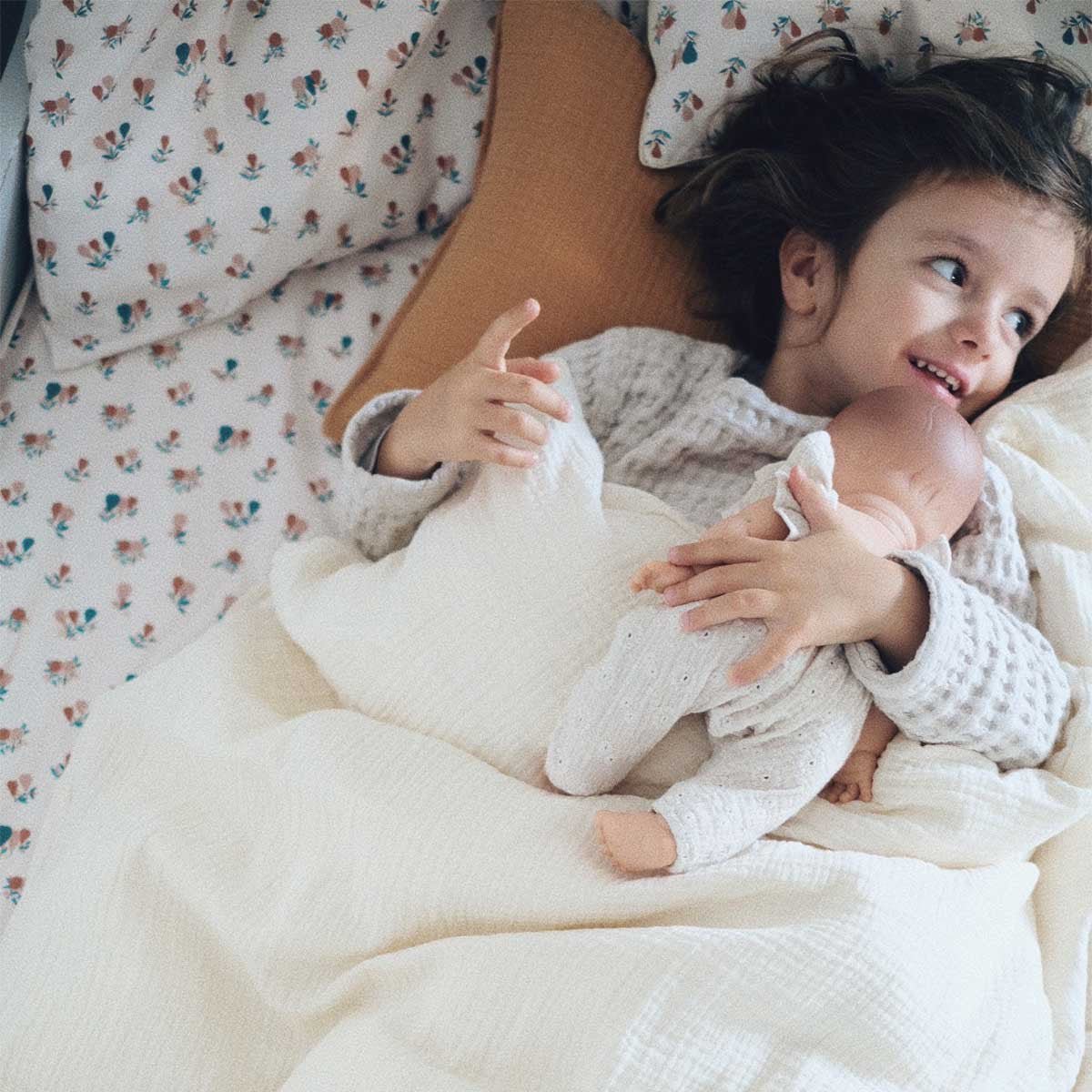 Crib sheet pears close up