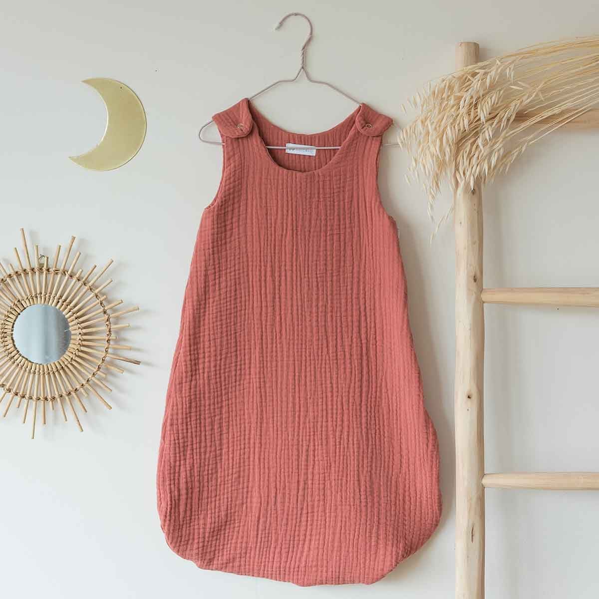 Summer sleeping bag in marsala cotton gauze for the nursery