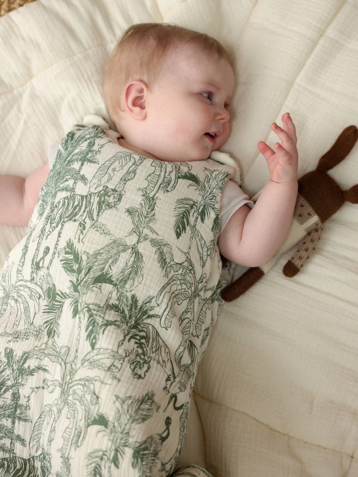 gigoteuse gaze de coton toile de jouy jungle