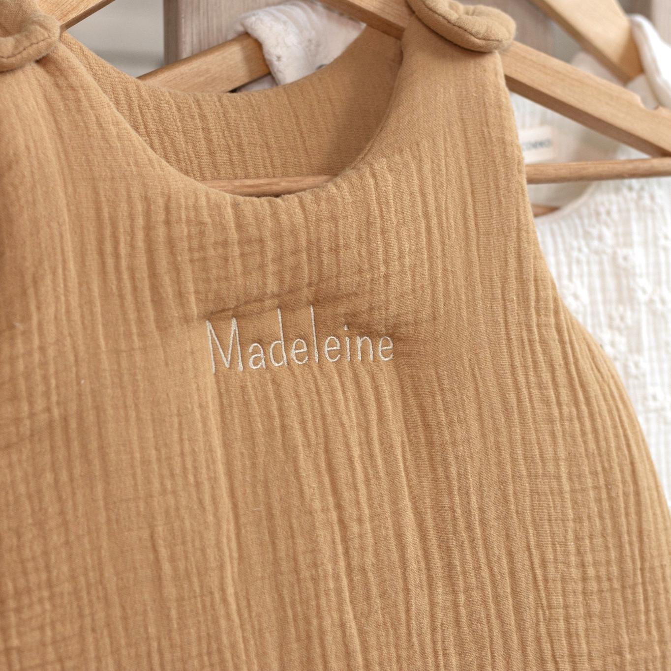 Personalized sleeping bag in camel-colored cotton gauze with TOG 2 heat rating