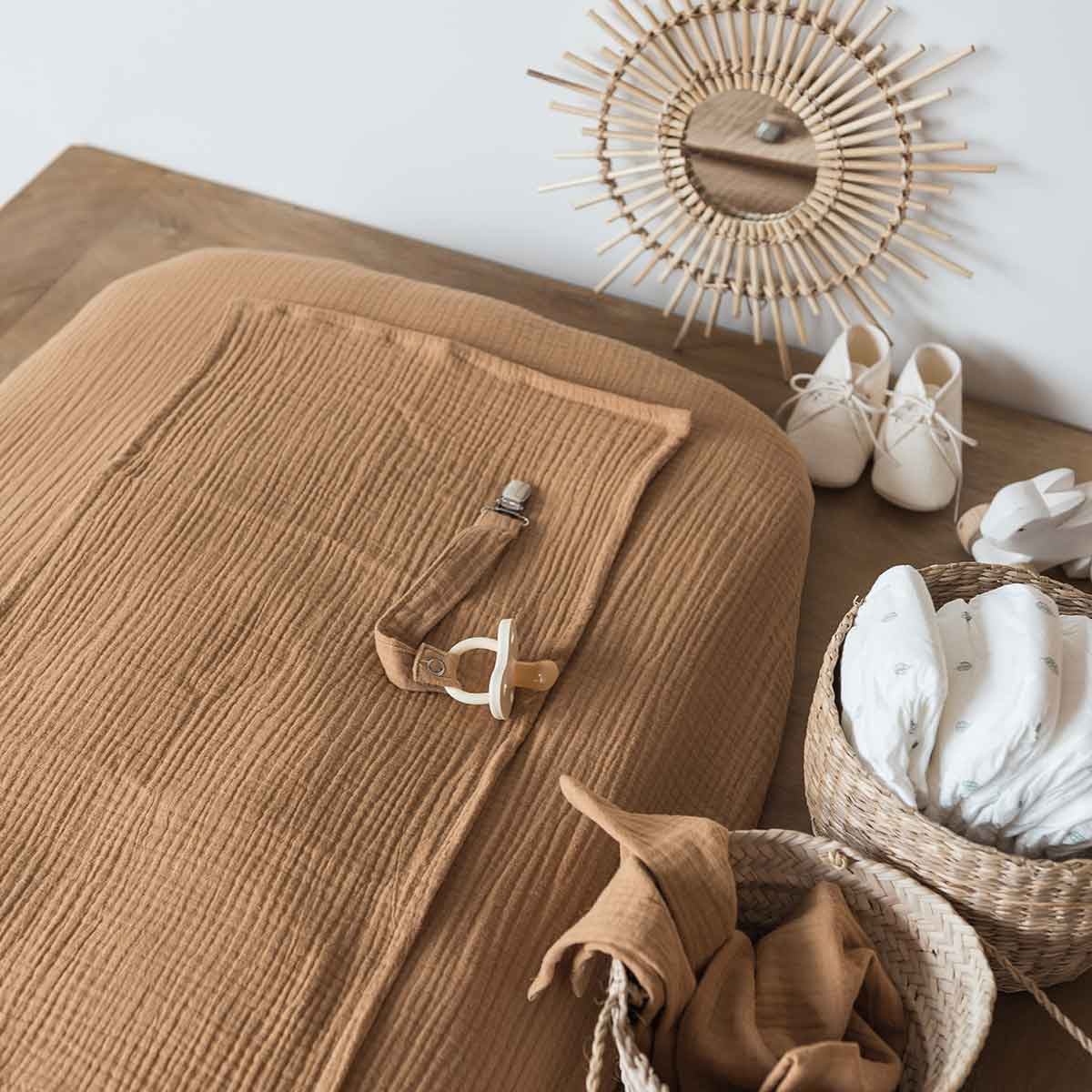 Camel changing mat cover, close-up view