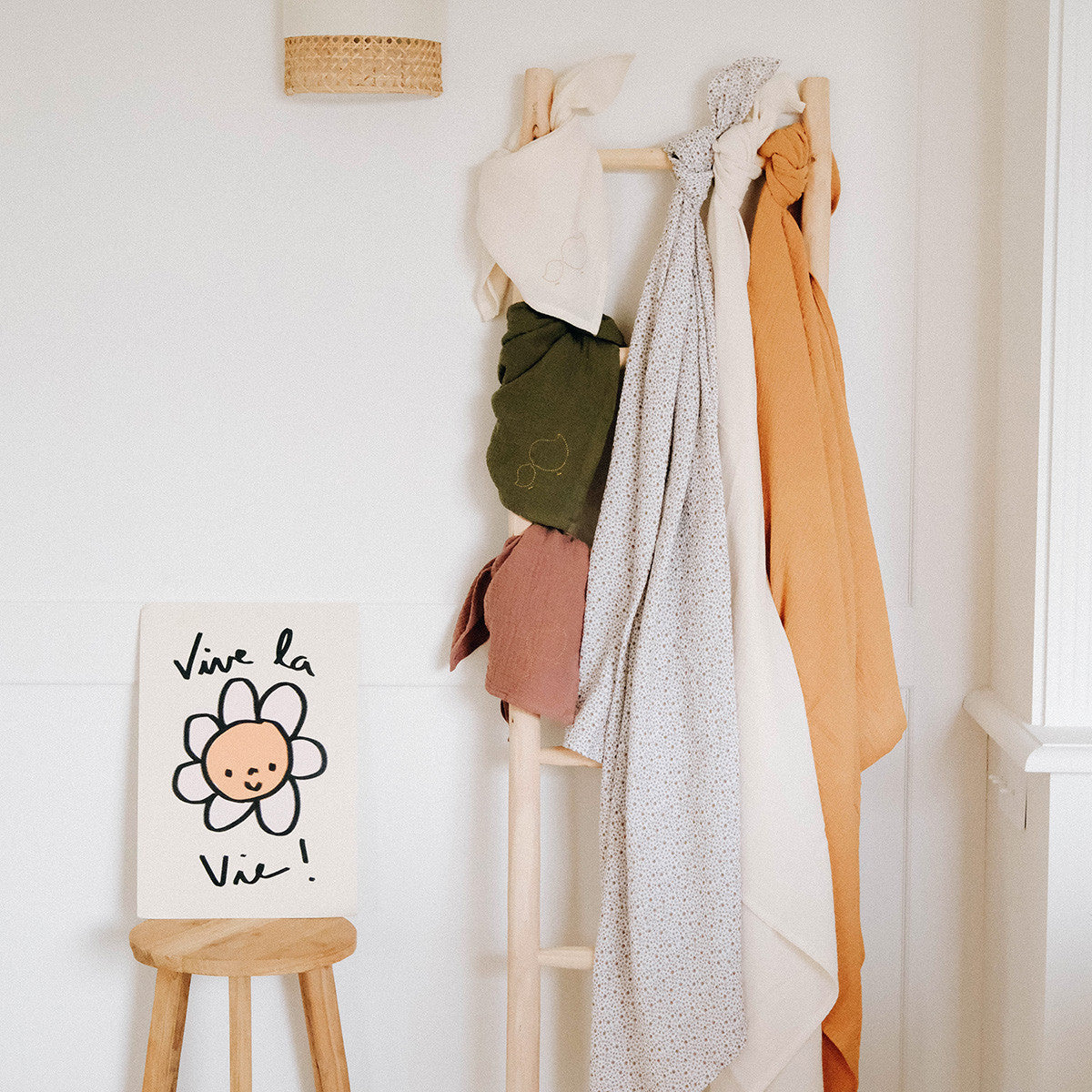baby diapers in a range of accorchés colors on a scale