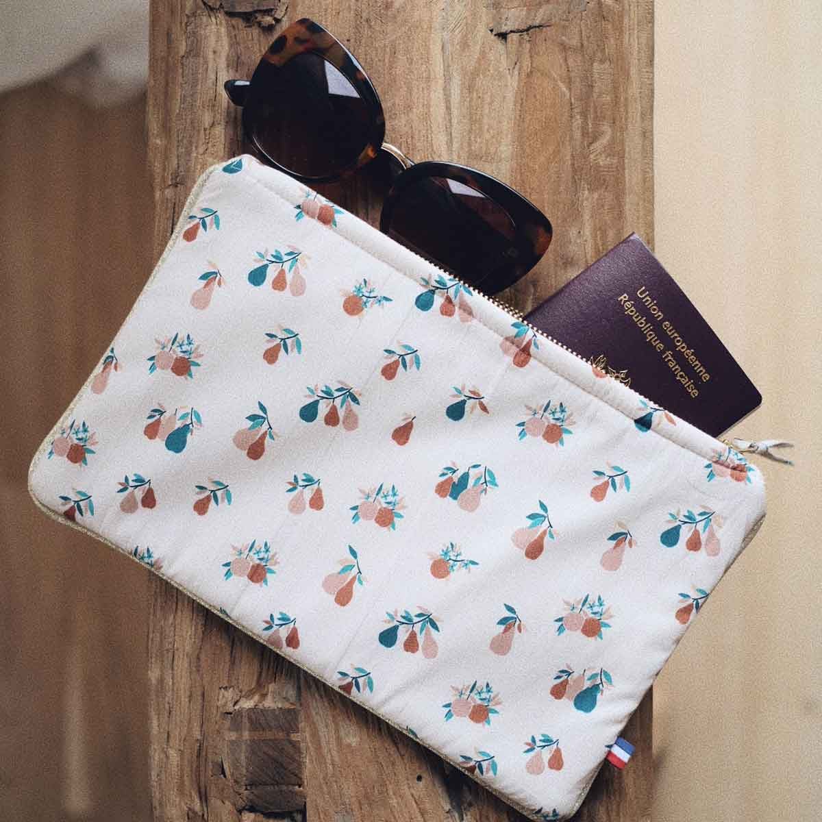 Women's clutch bag in Pears