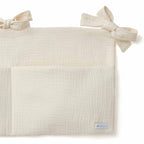 Range doudou écru vu de près