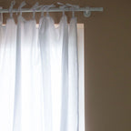 Set of 2 white knotted curtains