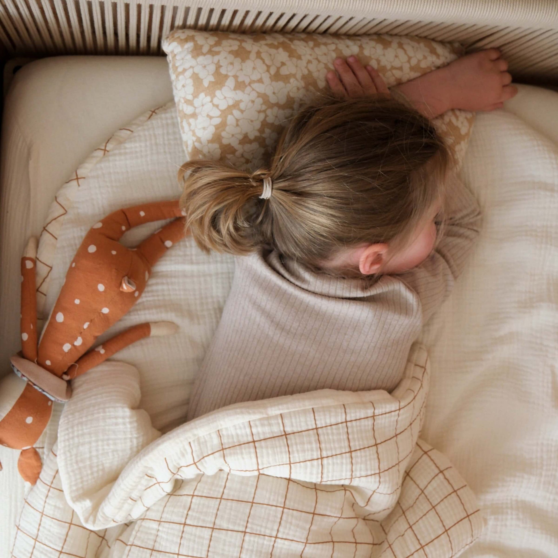 Sac de couchage enfant carreau camel