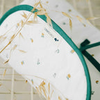 Nomadic outdoor changing mat close up