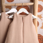 Turbulette gaze de coton beige ouverture devant